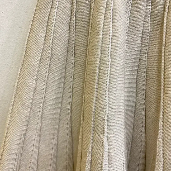 [BUNJANG] Ivory Knit Pleated Mini Skirt with Blue Trim / 아이보리 니트 플리츠 미니스커트