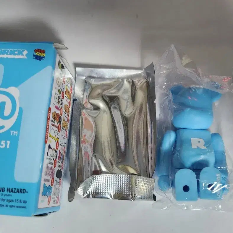 [BUNJANG] Bearbrick 51st Basic Series R / [베어브릭] 51탄 베이직 R