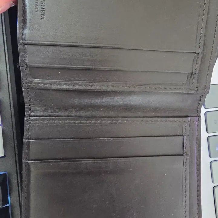 [BUNJANG] Bottega Veneta Intrecciato Bi-fold Wallet Brown / 보테가베네타 인트레치아토 반지갑 브라운