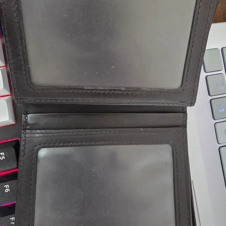 [BUNJANG] Bottega Veneta Intrecciato Bi-fold Wallet Brown / 보테가베네타 인트레치아토 반지갑 브라운