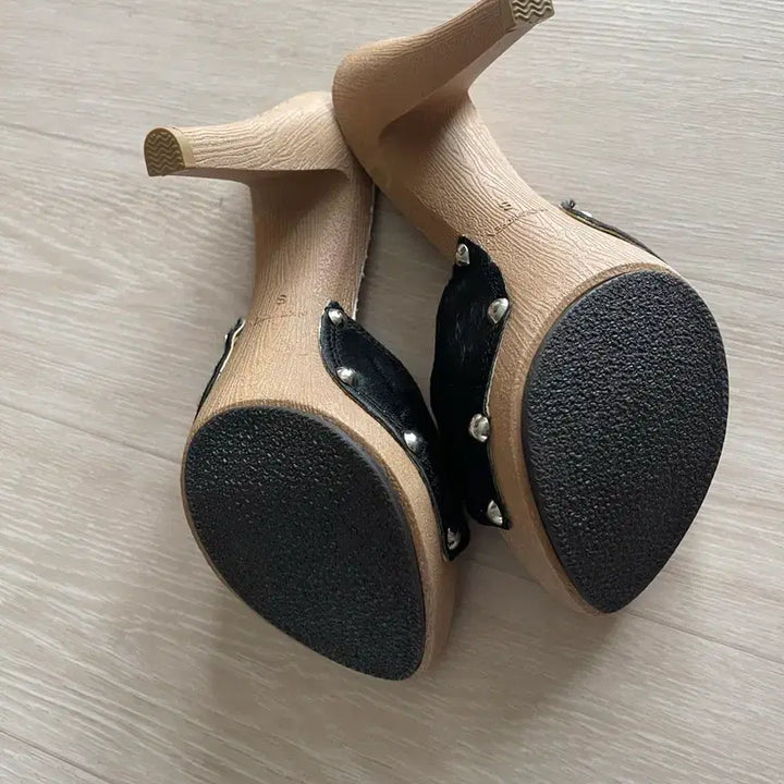 [BUNJANG] Sandals Heels (New) / 샌들 힐 (새상품