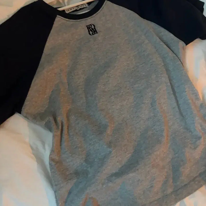 [BUNJANG] Rocci Rocci Classic Symbol Raglan T-shirt / 로씨로씨 반팔티 Classic Symbol Raglan T-shirt K