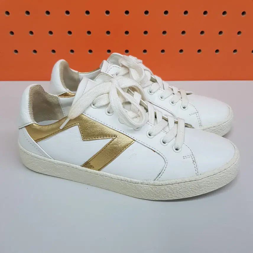 [BUNJANG] Maje Leather Sneakers Gold Accent Size 36 / 마쥬 maje 레더 스니커즈 골드 포인트 36사이즈