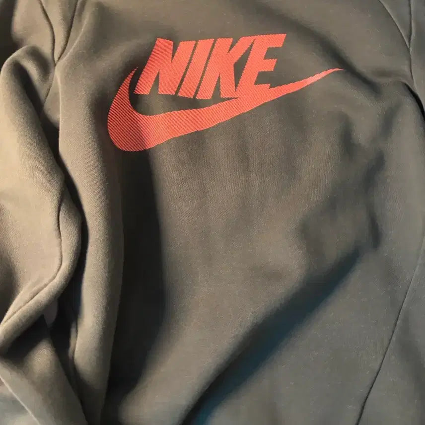 [BUNJANG] Nike Swoosh Sweatshirt Khaki / 나이키 스우시 맨투맨 카키