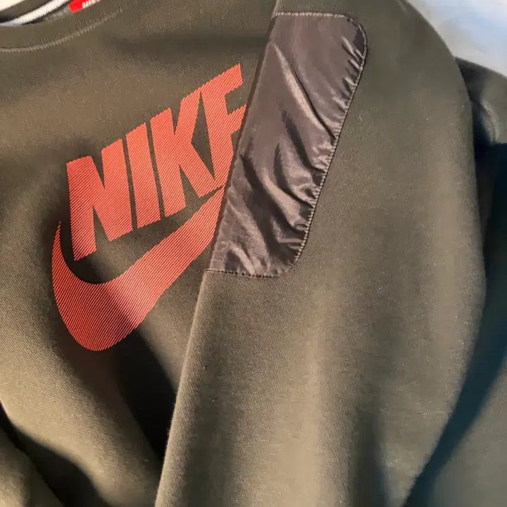 [BUNJANG] Nike Swoosh Sweatshirt Khaki / 나이키 스우시 맨투맨 카키