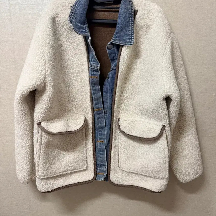 [BUNJANG] Ivory Fleece Lined Denim Jacket / 아이보리 뽀글이 데님 자켓 (~77)