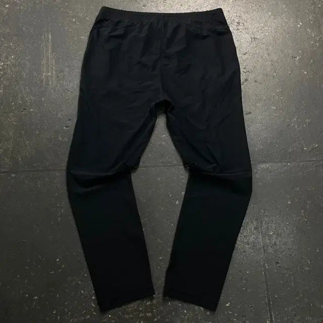 [BUNJANG] New Balance Black Training Pants / 뉴발란스 블랙 트레이닝 바지36