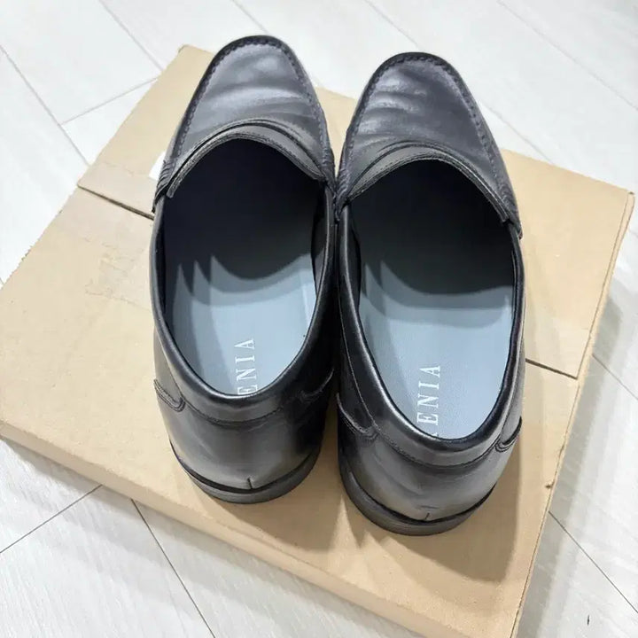 [BUNJANG] XENIA Black Leather Loafers 255mm / XENIA 제니아 블랙 가죽 로퍼 255mm