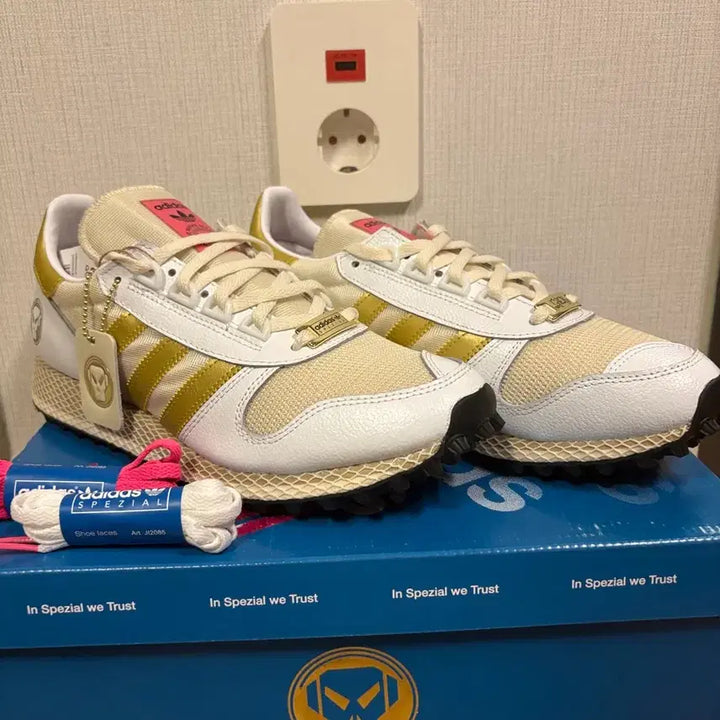 [BUNJANG] Adidas x Golf Le Fleur* Spezial Silver Birch Sneakers / 아디다스x골디 실버버치 스페지알 275