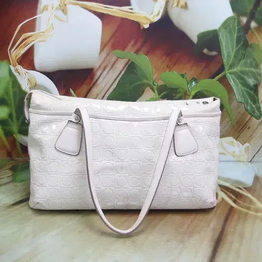 [BUNJANG] Salvatore Ferragamo Patent Leather Gancini Logo Tote Shoulder Bag / 구제토토 페라가모 토드백 숏숄더백 정품 중고가방 명품 60505