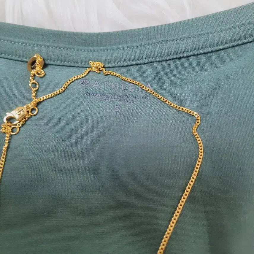 [BUNJANG] Esleta Mint U-Neck Short-Sleeve T-Shirt / 민트색 U넥 반팔 티셔츠 에슬레타