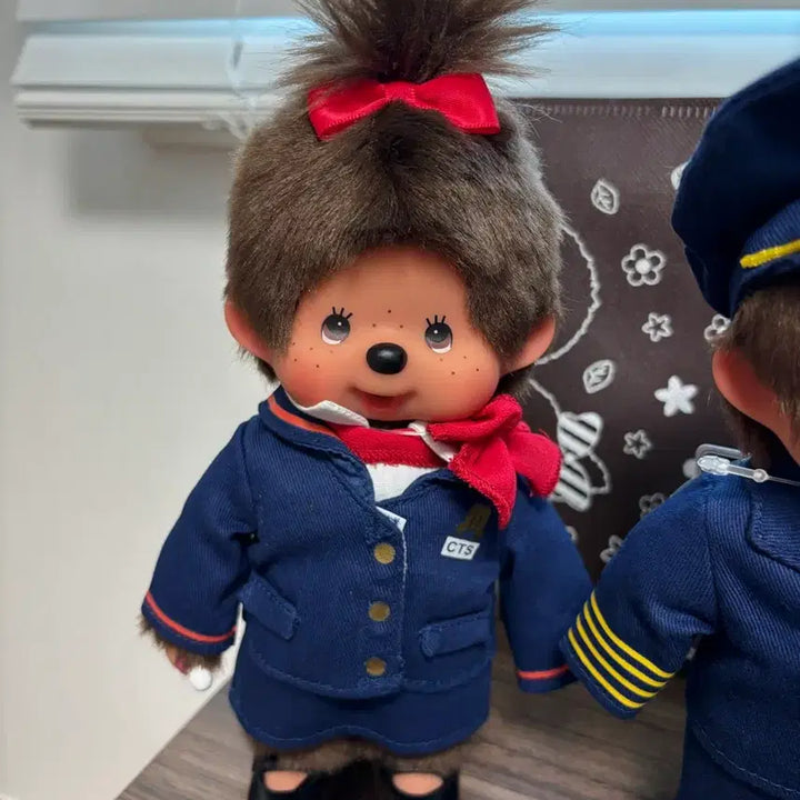 [BUNJANG] New Chitose Airport Limited Edition Pilot &amp; Flight Attendant Monchhichi Set / 신치토세 공항 한정판 파일럿 승무원 몬치치 세트