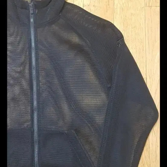 [BUNJANG] Descente Cooling Mesh Hooded Zip-Up Jacket Black (Size 105) / 정품새옷수준)데상트 냉감쿨링 메쉬 후드 집업 전체 메쉬 블랙 자켓,105