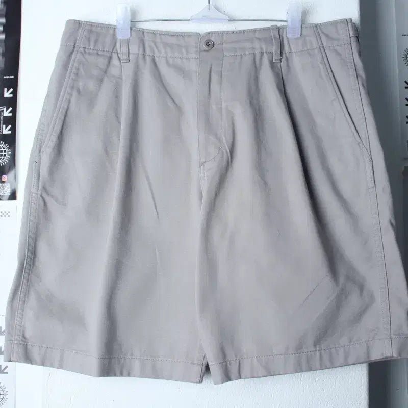[BUNJANG] Pottery Grey Chino Shorts Pants Size 3 / (L-XL) 포터리 반바지 팬츠 그레이 치노 아메카지 3사이즈-259F