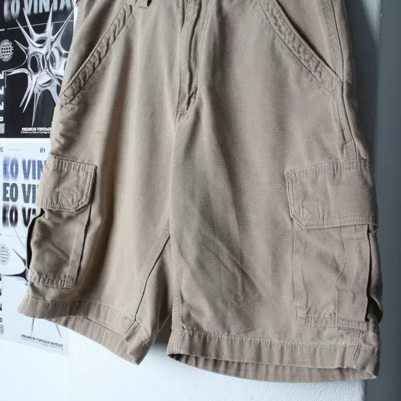 [BUNJANG] Carhartt Vintage 90s Cargo Shorts Beige / (M-L) 칼하트 반바지 팬츠 90S년대 카고 베이지 가죽탭-25A3