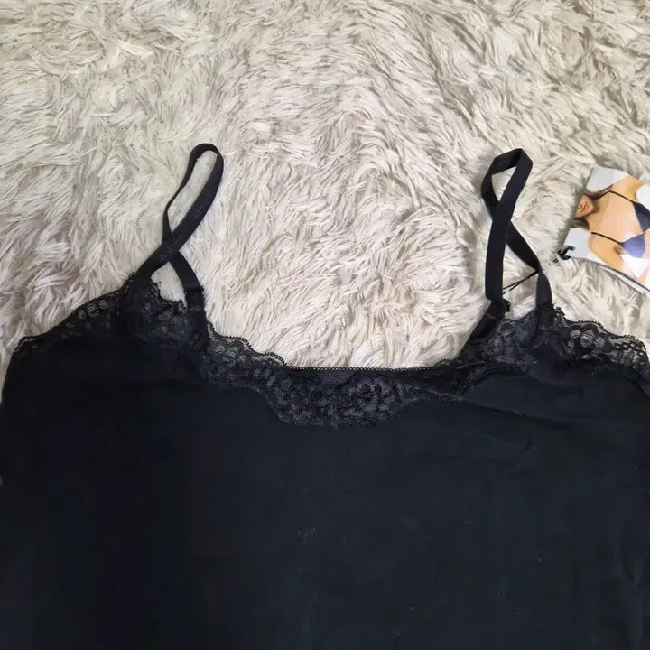 [BUNJANG] Wonderbra Black Lace Camisole M / 새제품 원더브라 블랙 레이스 끈나시 M