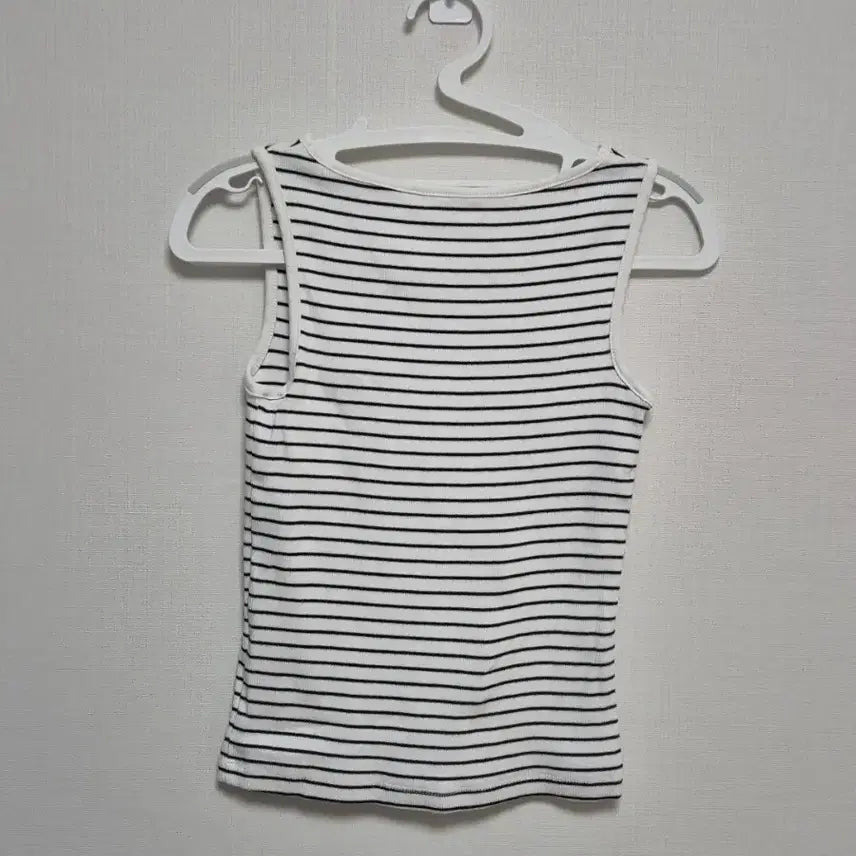 [BUNJANG] White Black Stripe Sleeveless Top / 흰색 검정 스트라이프 나시티