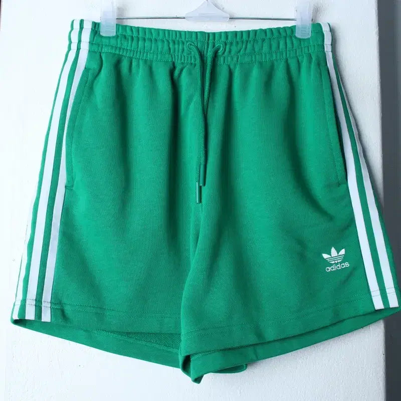 [BUNJANG] Adidas Three-Stripes Old School Shorts Green / W(M-L) 아디다스 반바지 팬츠 새상품 그린 삼선 올드스쿨-25B4