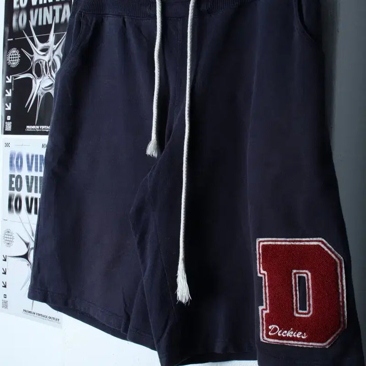 [BUNJANG] Dickies Big Logo Shorts Pants Navy Aged Old School (L-XL) / (L-XL) 디키즈 반바지 팬츠 빅로고 네이비 에이징 올드스쿨-25BA
