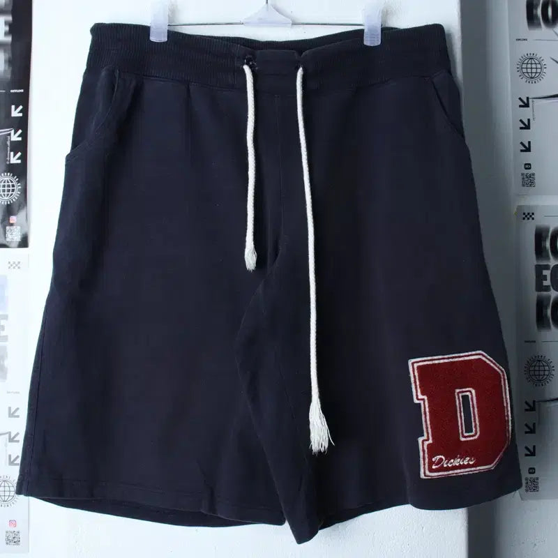 [BUNJANG] Dickies Big Logo Shorts Pants Navy Aged Old School (L-XL) / (L-XL) 디키즈 반바지 팬츠 빅로고 네이비 에이징 올드스쿨-25BA