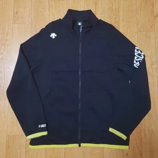 [BUNJANG] Descente Waterproof Functional Training Zip-Up Jersey Jacket Black 105 / (정품/최상급)데상트 방수 기능성 트레이닝 집업 저지 자켓, 105,블랙