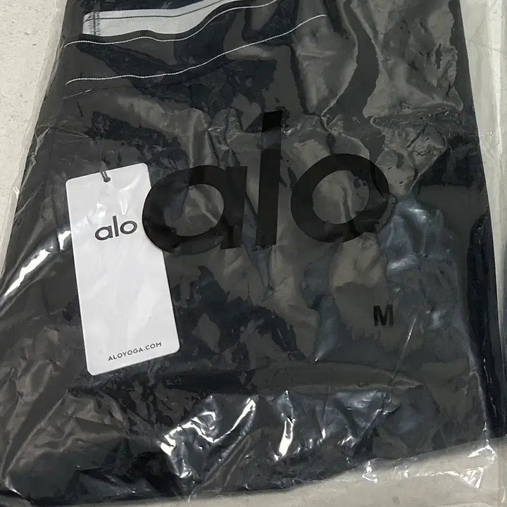 [BUNJANG] Alo Trousers M Size Black / 알로 트라우저 팬츠 M사이즈 팝니다