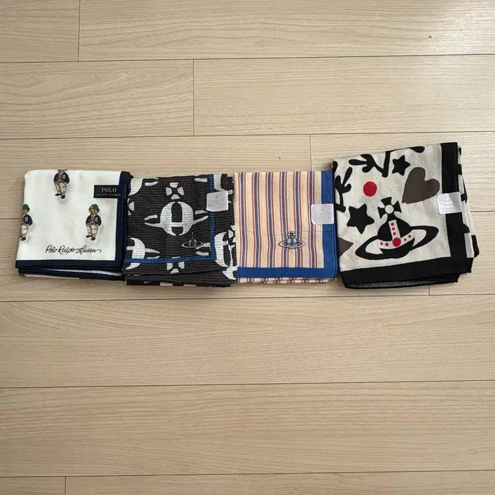 [BUNJANG] Vivienne Westwood Silk Scarf / 비비안웨스트우드 손수건 스카프 폴로