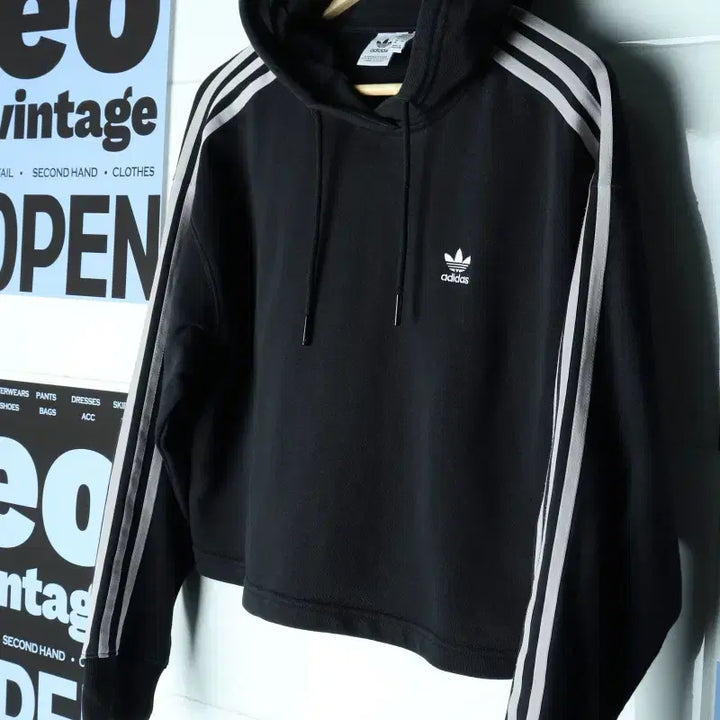 [BUNJANG] Adidas Cropped Hoodie Black / W(M-L) 아디다스 후드티셔츠 크롭 삼선 블랙-1861D
