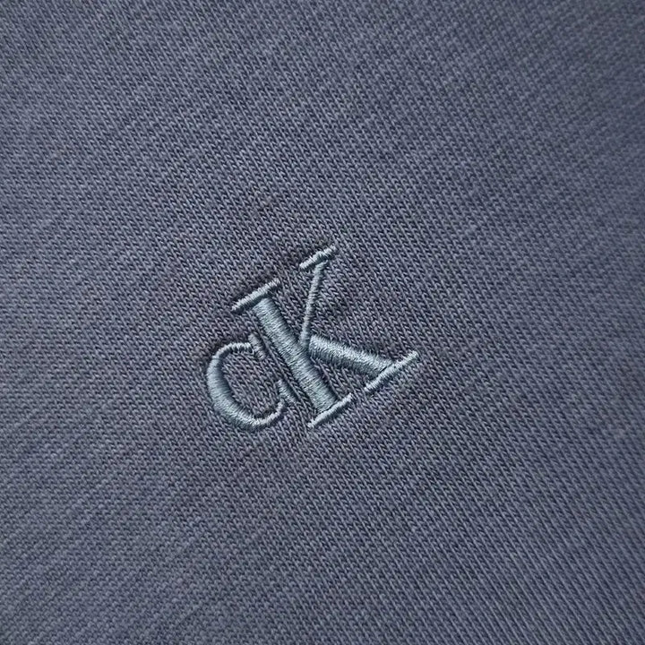 [BUNJANG] Calvin Klein Cropped Short Sleeve T-Shirt / CK 캘빈클라인 크롭 반팔 티셔츠