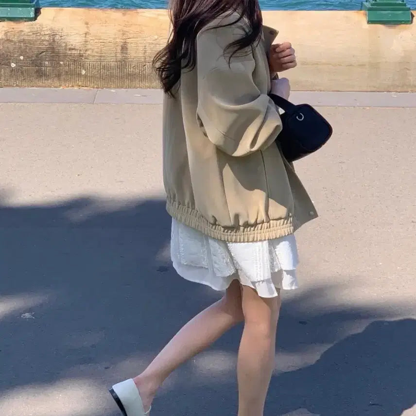 [BUNJANG] Lightweight Wrinkle-Free Beige Bomber Jacket / [고퀄,가벼움,구김x] 베이지 봄버 자켓