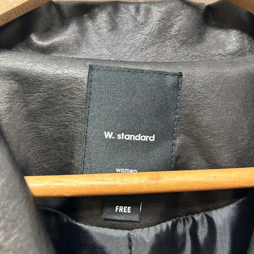 [BUNJANG] W.standard Black Leather Cropped Jacket F / W.standard 블랙 레더 크롭 자켓 F