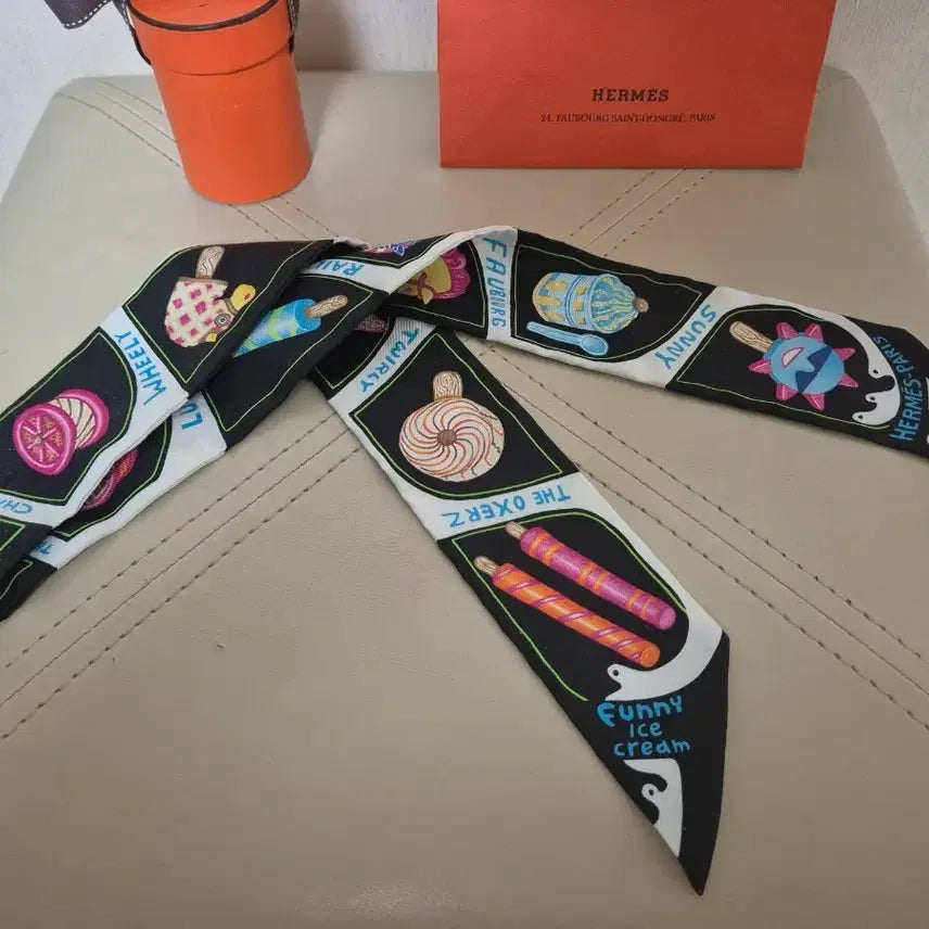 [SOLD OUT] 에르메스 트윌리 아이스크림 패턴 블랙 / 새상품급 / 박스O