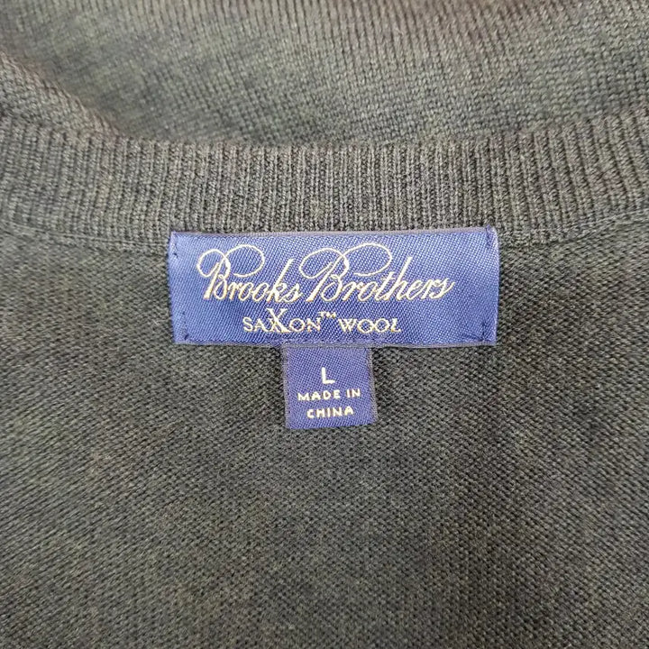 [BUNJANG] Brooks Brothers Saxxon Wool V-Neck Knit L Size / 브룩스브라더스 Brooks Brother  색슨 울 V넥 니트 L사이즈
