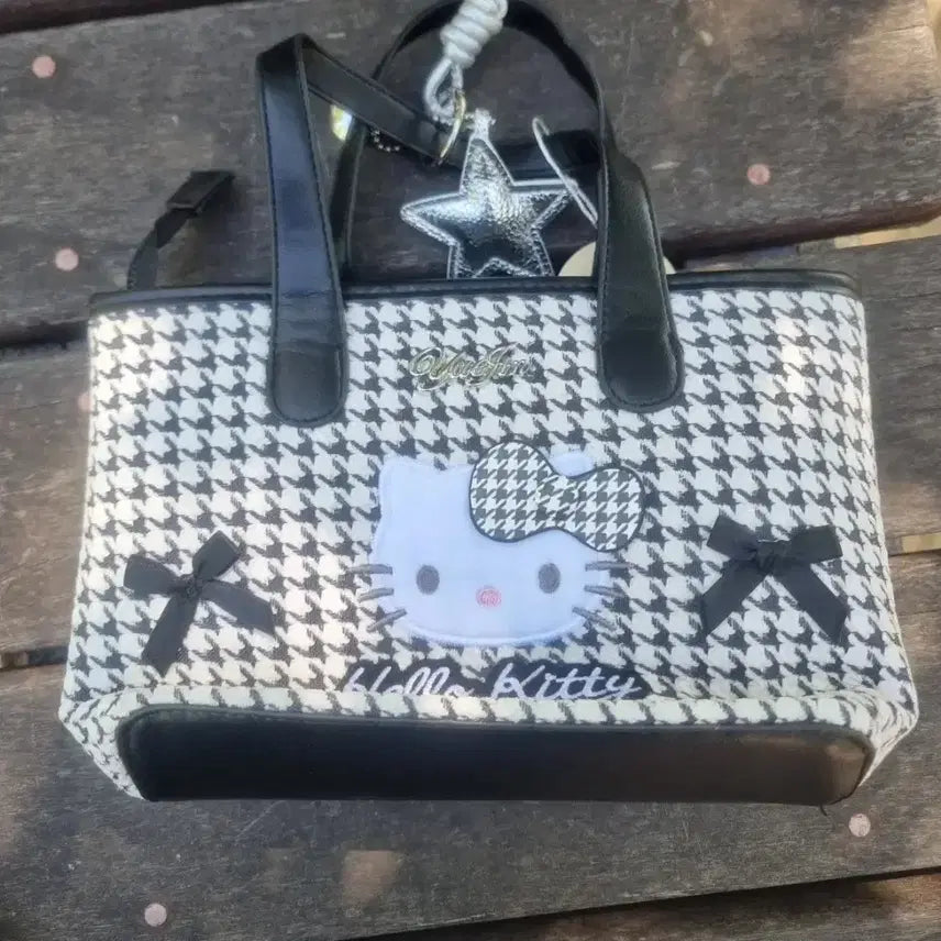 [BUNJANG] Hello Kitty Houndstooth Check Bag Set / 헬로키티 하운드투스 체크 가방 세트