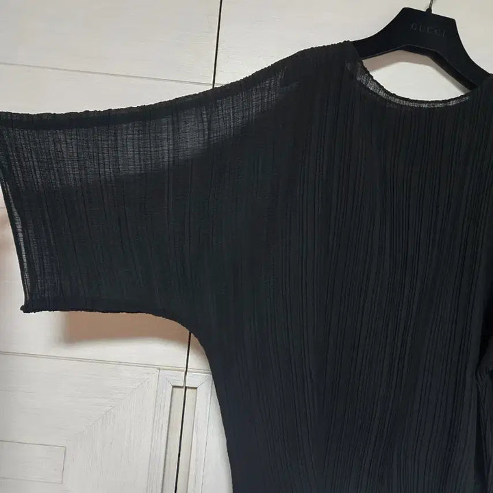 [BUNJANG] Summer Pleated Short Sleeve T-Shirt / 여름 플리츠 반팔