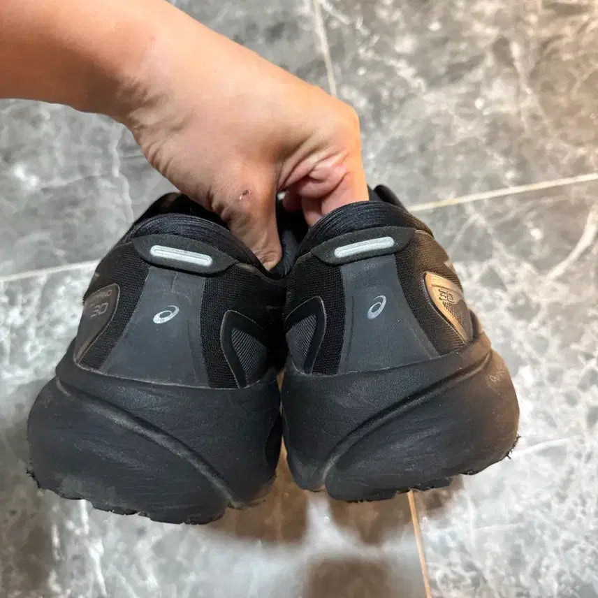 [BUNJANG] Asics Gel-Kayano 30 All Black Running Shoes / 아식스 젤카야노 30 올블랙 290