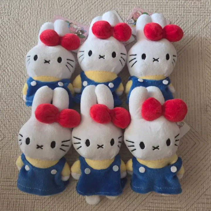 [BUNJANG] Miffy x Kitty Collaboration Plush Keychain New / 미피키티 인형키링 새상품