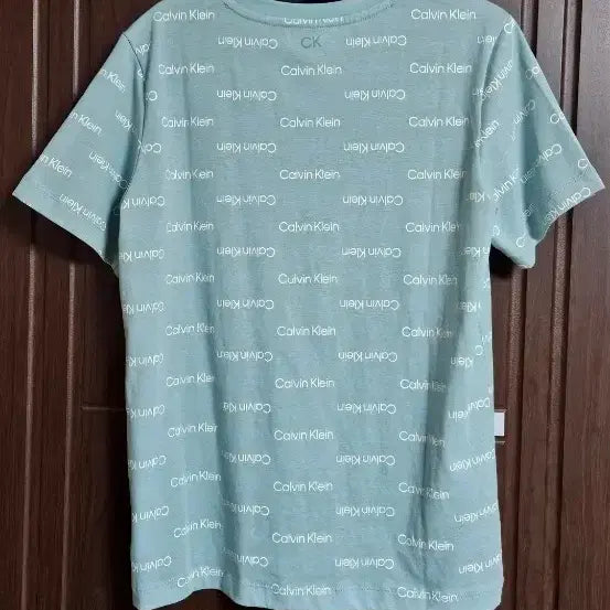 [BUNJANG] Calvin Klein Performance Logo T-Shirt / (정품새옷수준)캘빈클라인 퍼포먼스 로고 반팔티,95, 하늘색,남녀공용