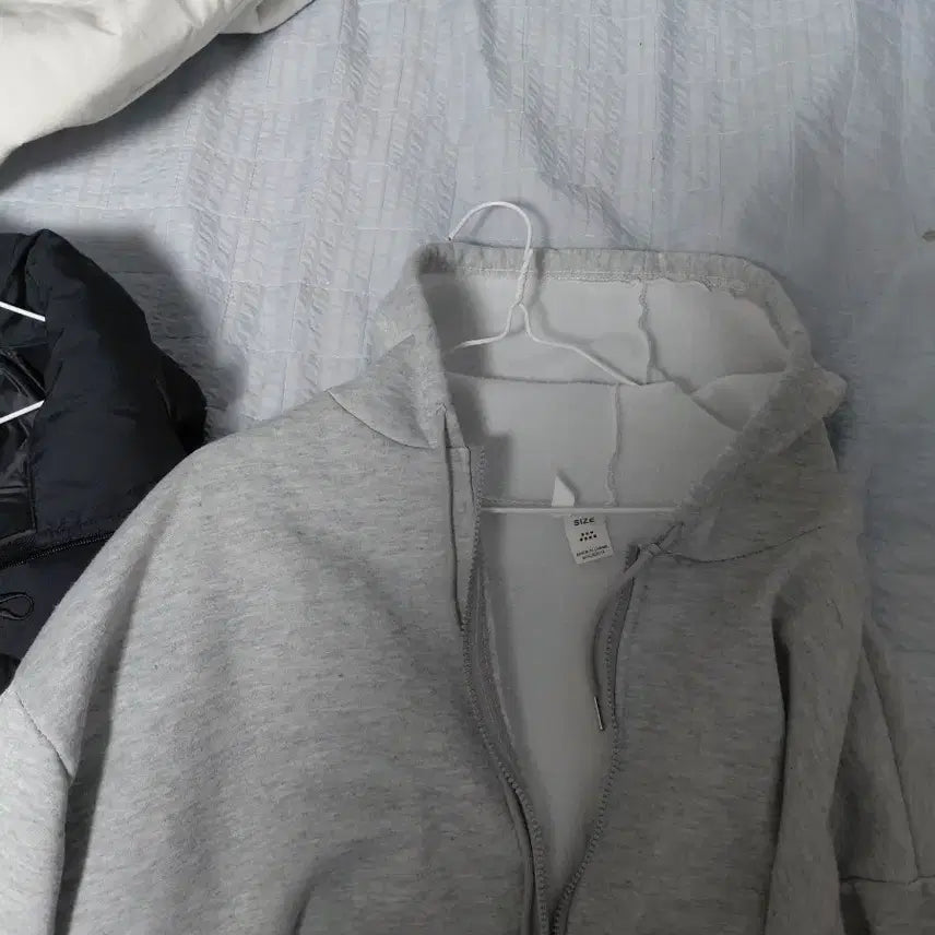 [BUNJANG] Hooded Sweatshirts (Set of 2) / 후드티 두개 팝니다