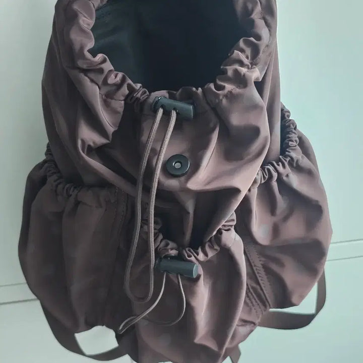 [BUNJANG] Brown Dot Drawstring Backpack / 브라운 도트 드로스트링 백팩