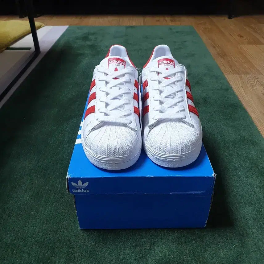 [BUNJANG] Adidas Superstar White/Red Shoes (225mm) / (새상품) 아이다스 슈퍼스타 (225 사이즈) 37,000원