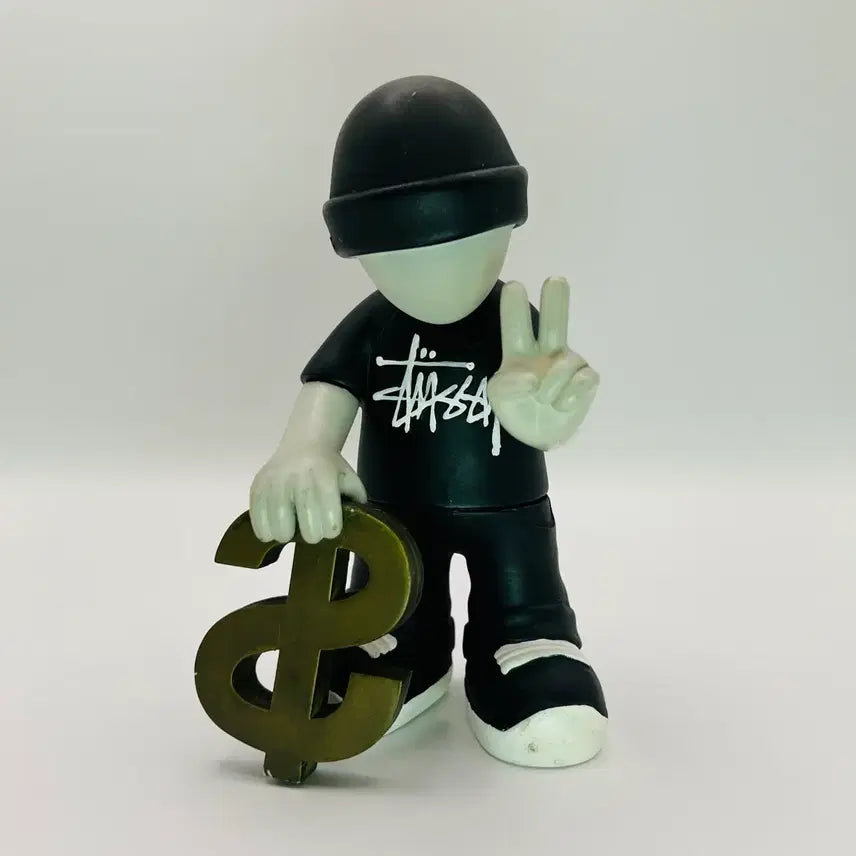 [BUNJANG] Stussy x Medicom Toy Collaboration Figure (Black/White/Gold) / 스투시 Stussy 피규어 메디콤토이