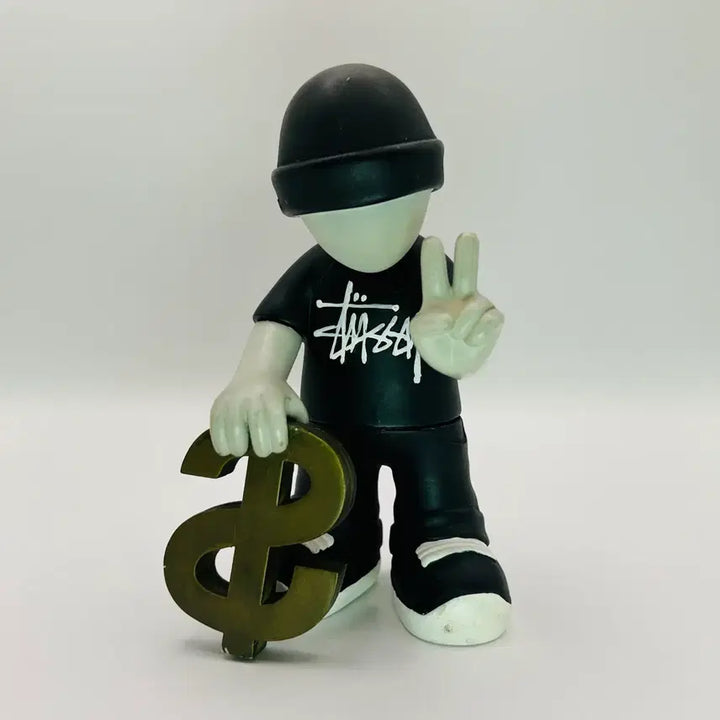 [BUNJANG] Stussy x Medicom Toy Collaboration Figure (Black/White/Gold) / 스투시 Stussy 피규어 메디콤토이