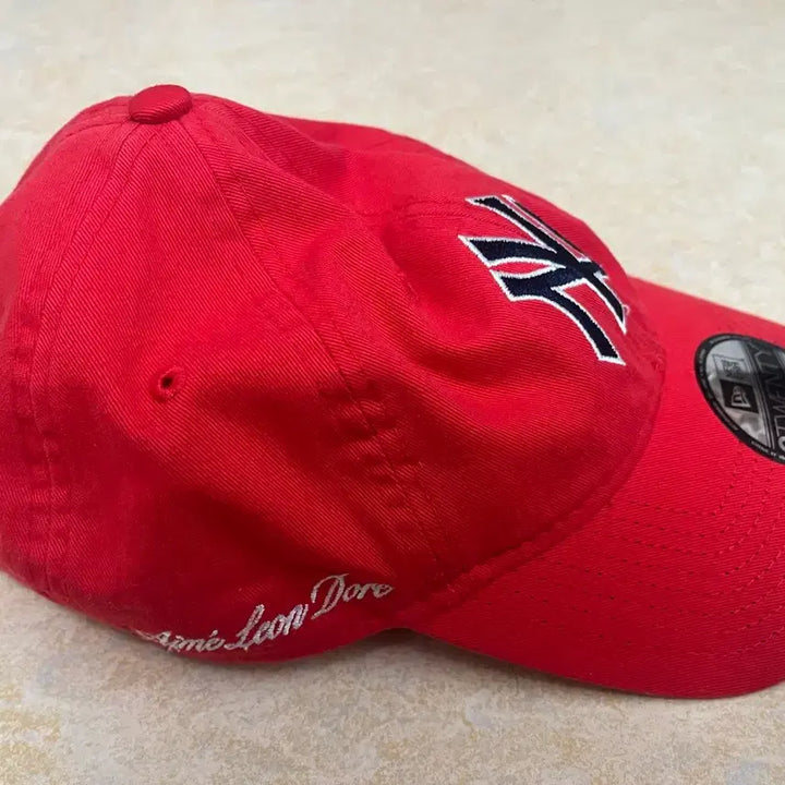 [BUNJANG] Aimé Leon Dore Red New Era 9TWENTY Adjustable Baseball Cap / 에임레온도르 aime leon dore 모자 팝니다