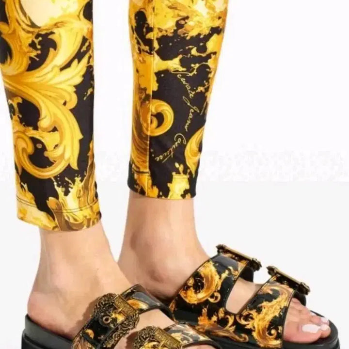 [BUNJANG] Versace Baroque Buckle Sandals Black/Gold / (새제품정품)베르사체 바로크 버클 샌들 블랙/골드Free