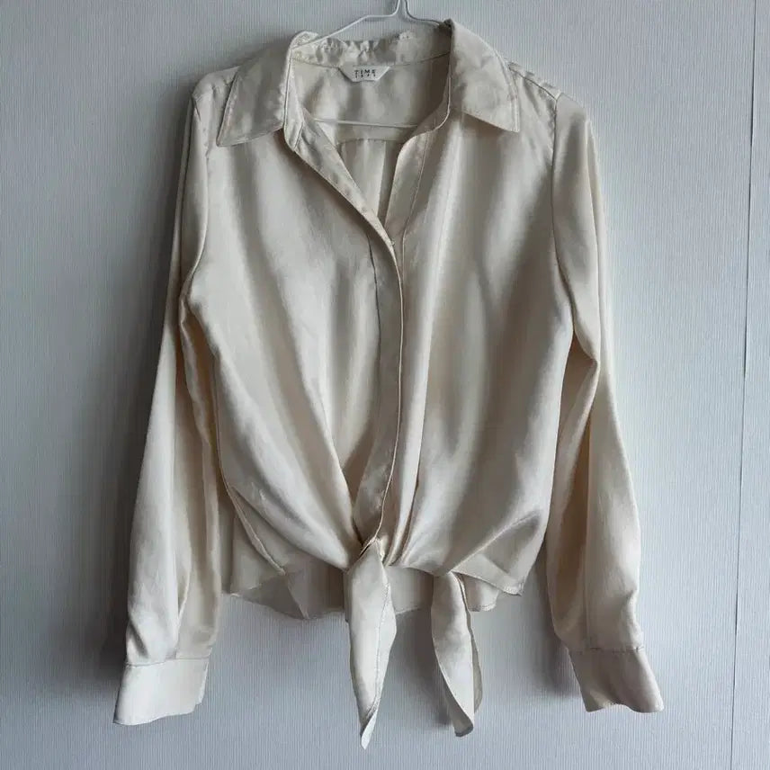 [BUNJANG] Time Cream White Twisted Blouse / 한섬 타임 크림화이트 꼬임 블라우스
