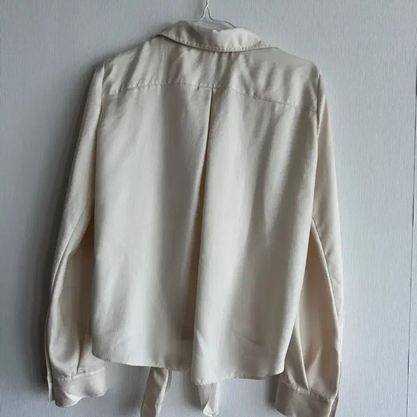 [BUNJANG] Time Cream White Twisted Blouse / 한섬 타임 크림화이트 꼬임 블라우스
