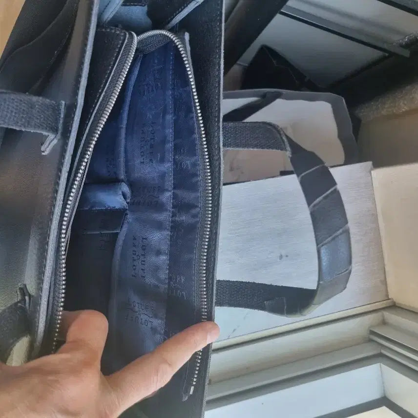 [BUNJANG] LOTUFF Leather Briefcase Bag / 로터프 서류가방