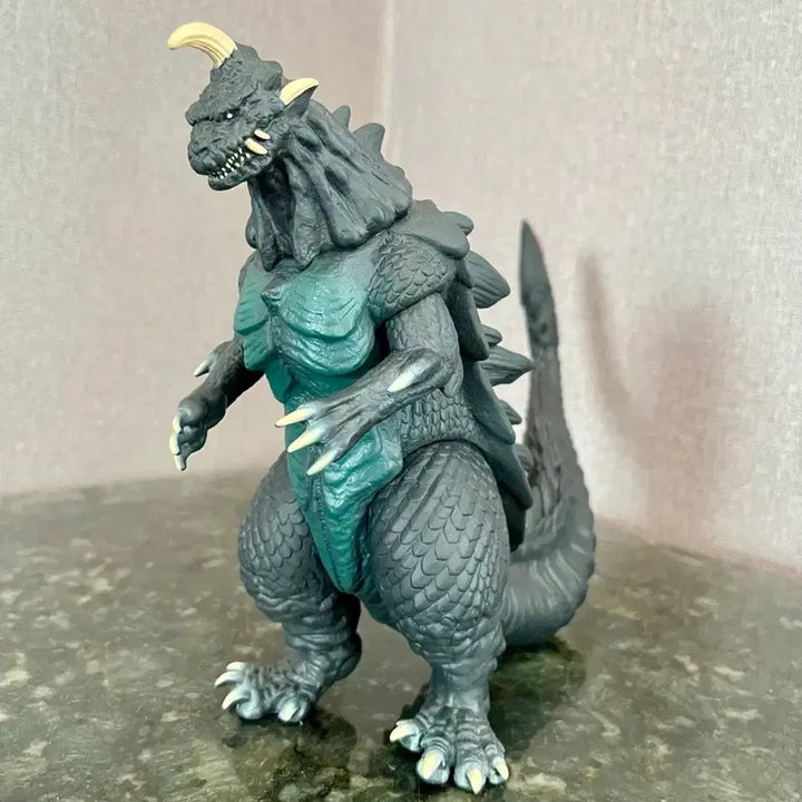 [BUNJANG] Bandai Movie Monsters Gomez Sofubi Figure (Shin Ultraman) / 30cm) 무비몬스터즈 고메스 (신 울트라맨) 소프비 피규어
