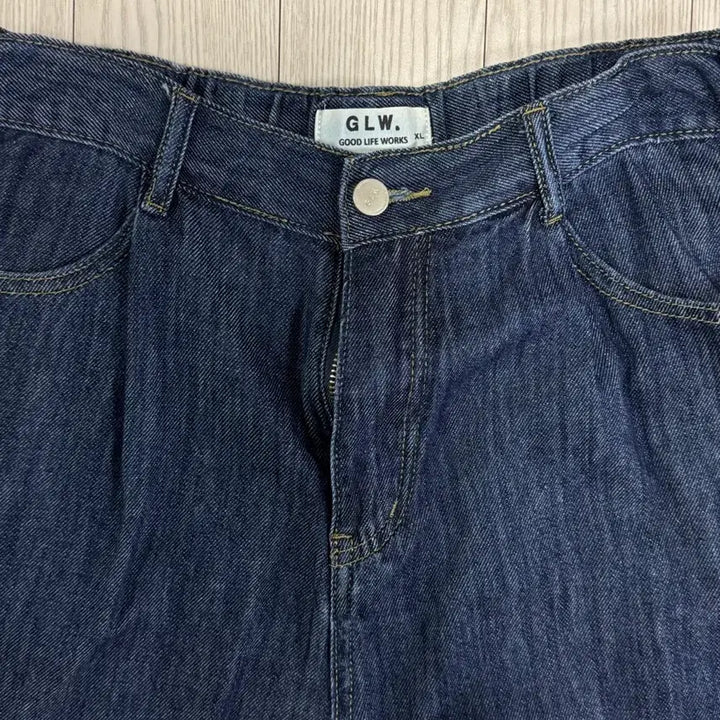 [BUNJANG] Goodlife Works Indigo Denim Bermuda Shorts XL / 굿라이프 웍스 데님 숏팬츠 반바지 xl 컨디션s급 인디고
